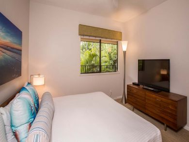 Luxury Two Bedroom Beach Condo Sleeps Four Guests Luxury Two Bedroom Beach Condo Sleeps Four Guests